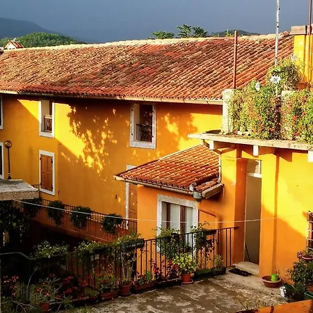 & Secondopiano Πανσιόν Cividale del Friuli